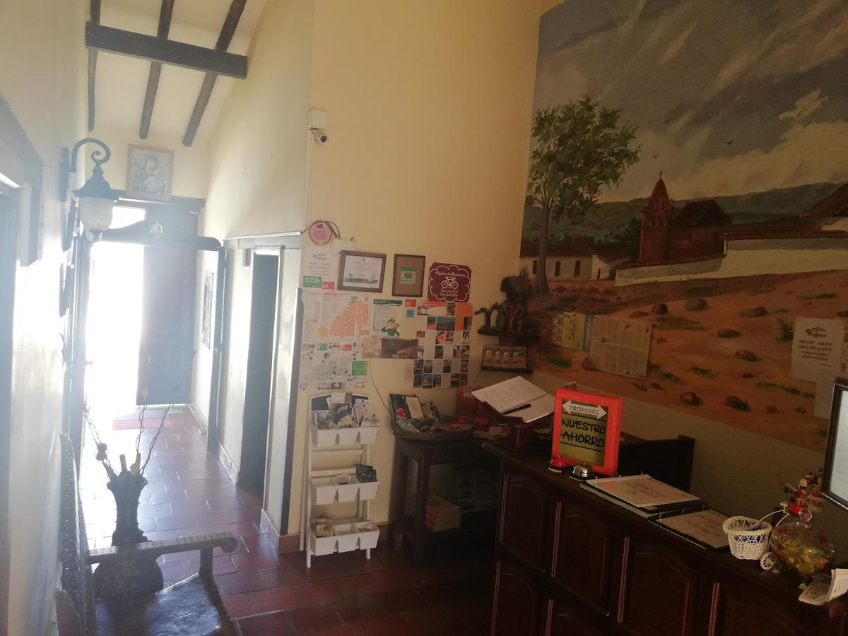 Hostal La Mansion De Virginia Barichara Bagian luar foto